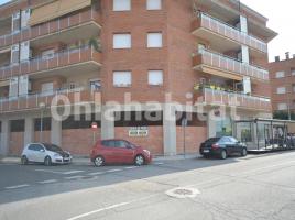 For rent business premises, 250 m², almost new, Calle Pompeu Fabra