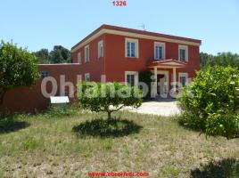 Houses (detached house), 344 m², near bus and train, almost new