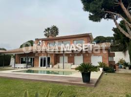 Casa (xalet / torre), 800 m², Calle Salvat Papasseit