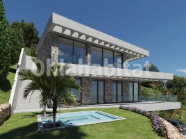 Houses (villa / tower), 363 m², new, Calle camp de tir, 1