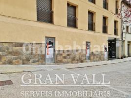 Local comercial, 166 m², cerca de bus y tren