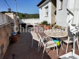 Houses (detached house), 300 m², almost new