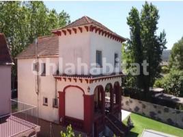 Casa (unifamiliar adosada), 240 m², Zona