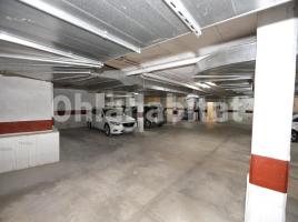 For rent parking, 10 m², almost new, Carretera Nova