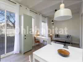 Louer pis, 45 m², près de bus et de train, Calle de Cartagena, 336