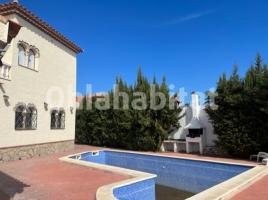 Casa (xalet / torre), 230 m², Avenida de Saragossa