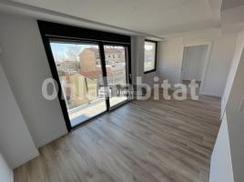 New home - Flat in, 76 m², near bus and train, new