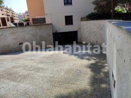 Plaza de aparcamiento, 14 m²