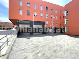 Business premises, 168 m², almost new, Calle de Pi i Margall