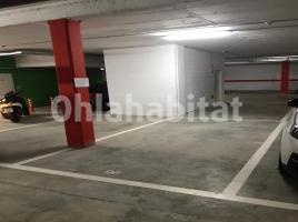 For rent parking, 12 m², Calle de Pi i Margall