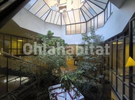 Office, 664 m², close to bus and metro, Plaza de Lesseps, 33
