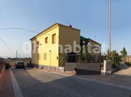 Casa (unifamiliar aïllada), 490 m², prop de bus i tren, Pasaje Sant Josep