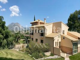 Houses (villa / tower), 4486 m², almost new