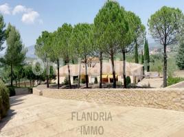 Houses (villa / tower), 4486 m², almost new