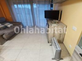 Flat, 85 m², almost new