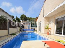 Houses (detached house), 94 m², near bus and train, Calle Pujada, 23