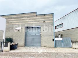 Nau industrial, 253 m², seminou