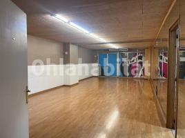 For rent business premises, 290 m², Calle Enric Granados