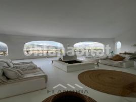 Casa (xalet / torre), 747 m², prop de bus i tren