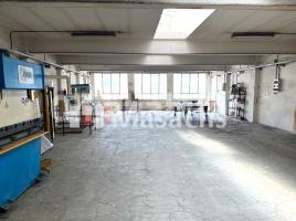 Nave industrial, 2014 m², Castell