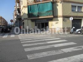 For rent business premises, 34 m², near bus and train, Calle Aigua, 152