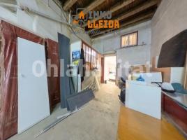 For rent business premises, 90 m², near bus and train, Calle d'Urgell, 46
