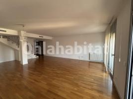 New home - Flat in, 150 m², near bus and train, new