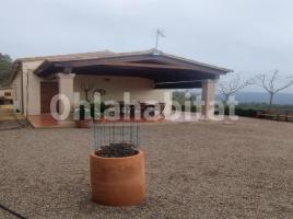 Houses (villa / tower), 140 m², almost new