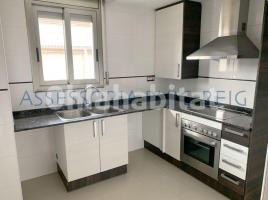 Flat, 62 m², almost new
