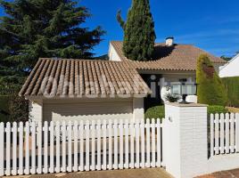 For rent Houses (villa / tower), 230 m²