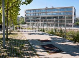 Office, 56 m², near bus and train