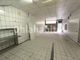 Alquiler local comercial, 83 m², cerca de bus y tren, Calle Sant Antoni de Pàdua