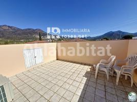 Houses (terraced house), 199 m², almost new, Zona