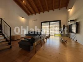 Houses (terraced house), 140 m², almost new, Calle Empordà