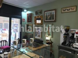 For rent business premises, 120 m², close to bus and metro