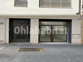 For rent business premises, 20 m², near bus and train, almost new, Calle Sant Pau, 4