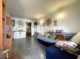 Piso, 60 m², cerca de bus y tren