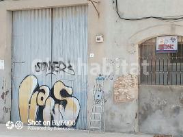 Nave industrial, 3700 m², Avenida Mossèn Cinto Verdaguer, 1