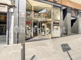 Alquiler otro, 209 m², cerca de bus y tren, Calle de Vallparda, 64