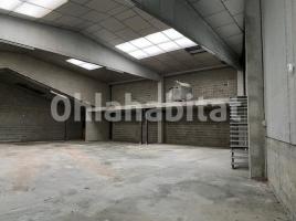For rent industrial, 376 m², almost new, Calle Goules