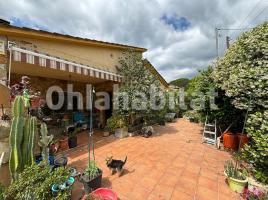 Houses (villa / tower), 220 m²