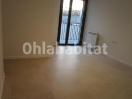 Flat, 58 m², almost new