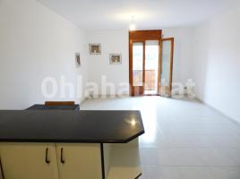 Piso, 73 m², cerca de bus y tren