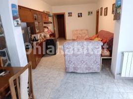 Piso, 105 m², cerca de bus y tren, Nucli Urbà