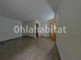 Piso, 76 m², cerca de bus y tren