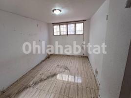 Piso, 72 m², cerca de bus y tren, Bellvitge