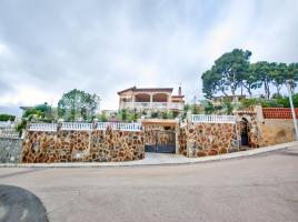 Casa (unifamiliar aïllada), 223 m², prop de bus i tren, seminou, Castellet i la Gornal