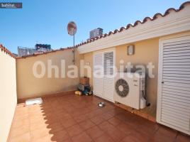 Duplex, 97 m², near bus and train, almost new, Les Roquetes