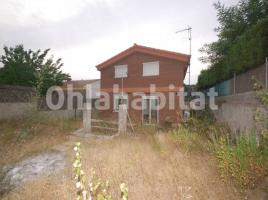 Houses (detached house), 255 m², near bus and train, almost new