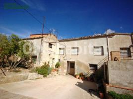 Houses (country house), 250 m², near bus and train